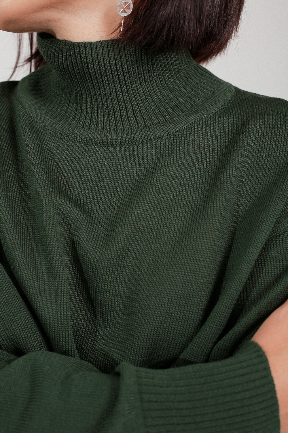 Светр в'язаний із напіввовни мериноса 17 кольорів Sweater_knitted фото