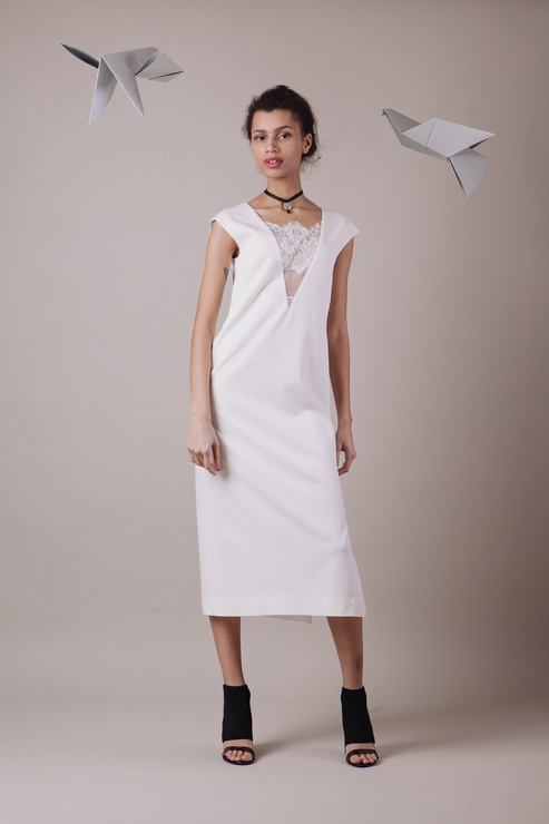 *Dress with a lace insert in ivory colour+