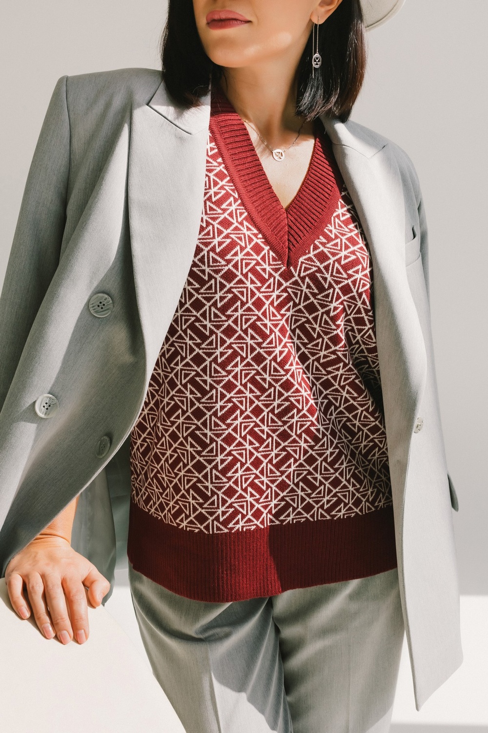 V-neck knitted merino wool vest