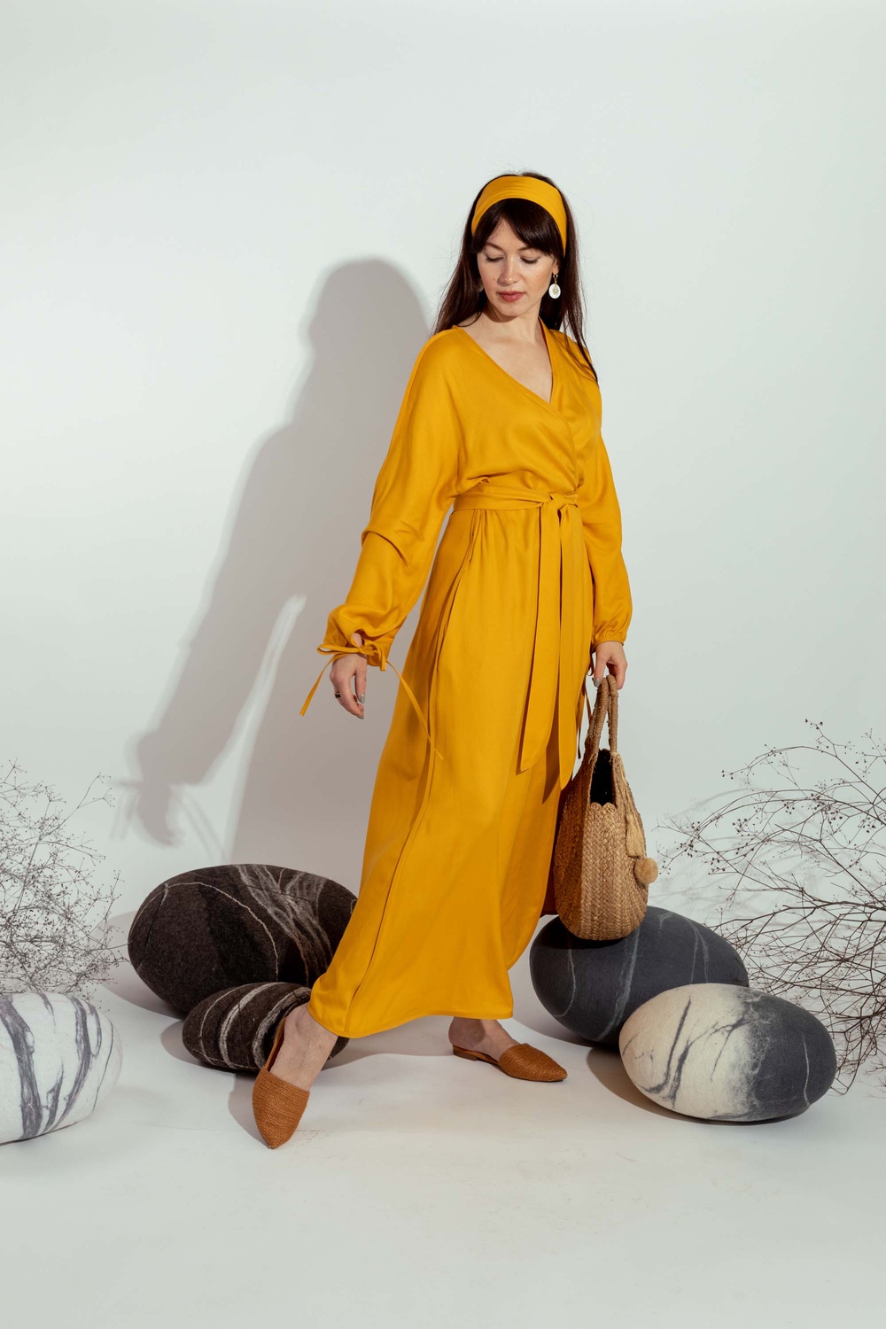 Платье с кантом на запах из итальянской вискозы цвет манго