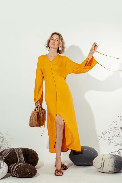 Платье из итальянской вискозы с кантом и V-образной горловиной цвет манго 022_mango фото